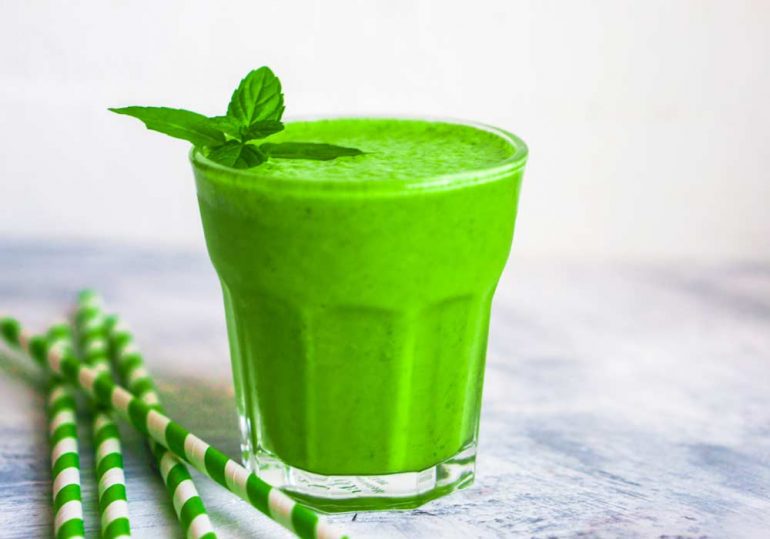 The one ingredient that will make your green smoothie taste good